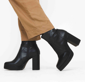 Office me too sales v front shoe boots